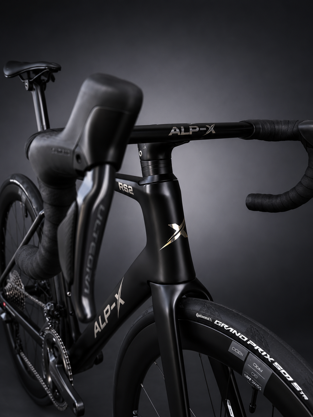 ALP-X RS2 | Vélo carbone aero | Shimano Ultegra Di2 |DT Swiss ARC | Assemblé en Suisse 
